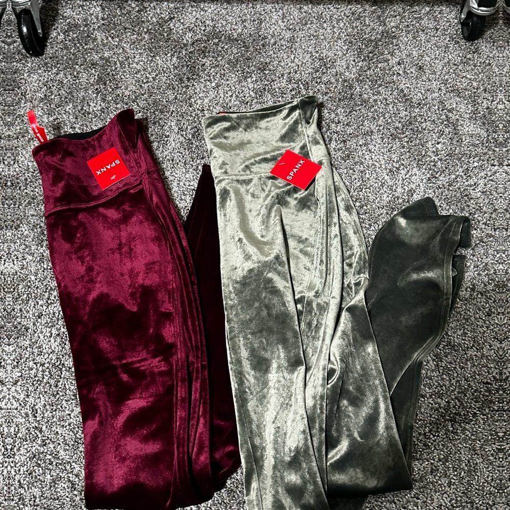 SPANX Velvet Leggings Set in Burgundy and olive green sz medium NWT *sold out*